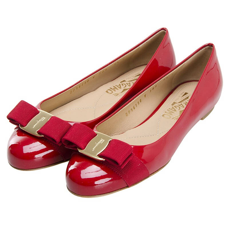 salvatore ferragamo 菲拉格慕 女士varina系列红色漆皮平底鞋