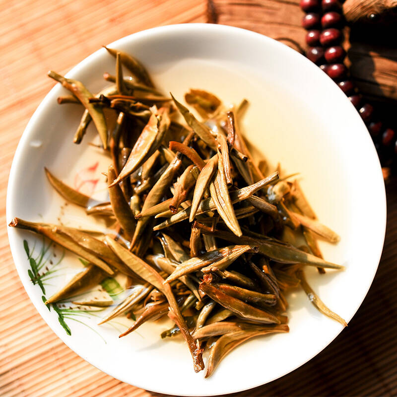 彩程茶叶2016年100克古树银芽 普洱茶 生茶茶 蜜香