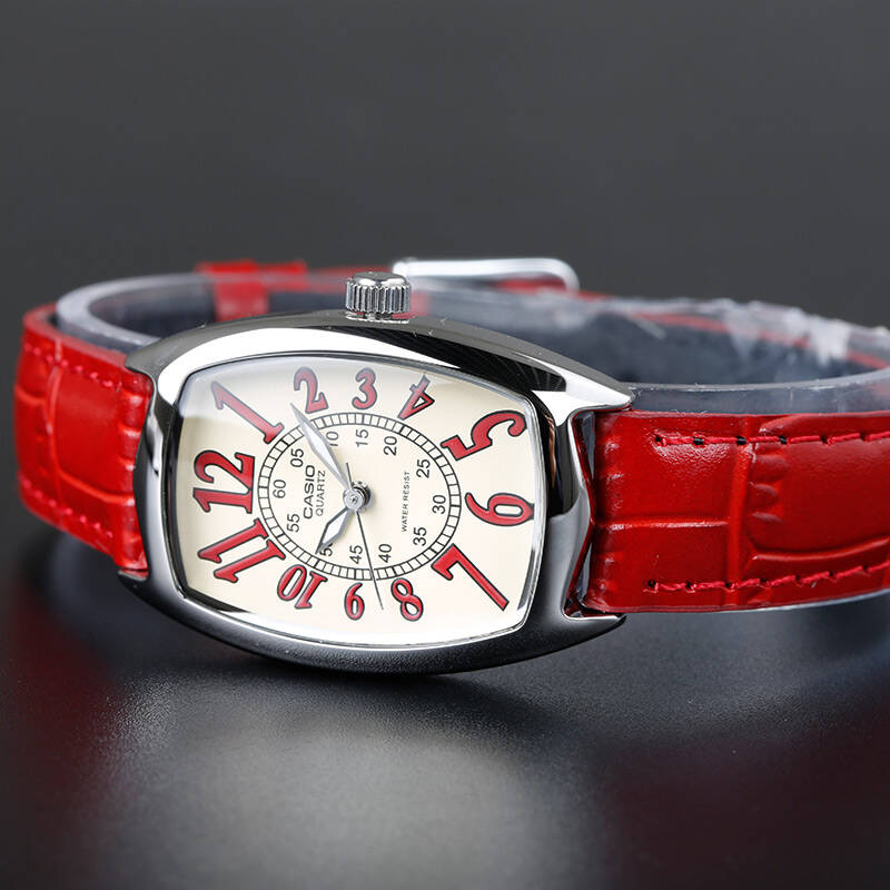 卡西欧(casio)手表女士时尚系列酒桶型石英女表 红皮ltp-1208e-9b2