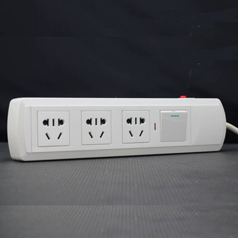 三位新国标带开关安全过载保护排插电源插座/接线板