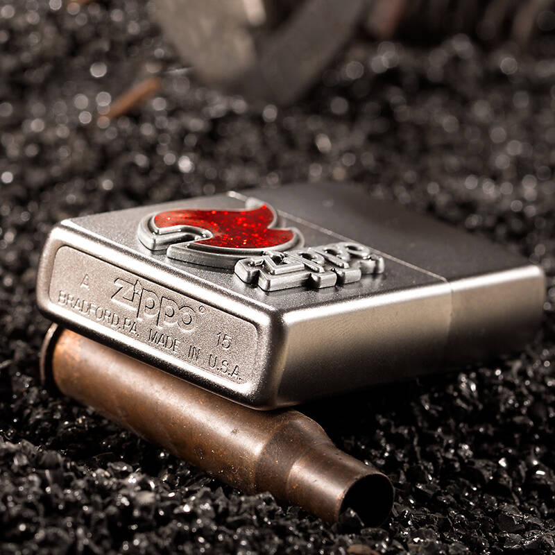 正品 镀铬磨砂贴章 28847 zippo红色火焰标志 2015年 28847 zippo