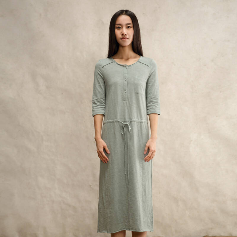 素缕2015春款新品文艺范休闲五分袖宽松腰连衣裙中长款sl519084竸 灰