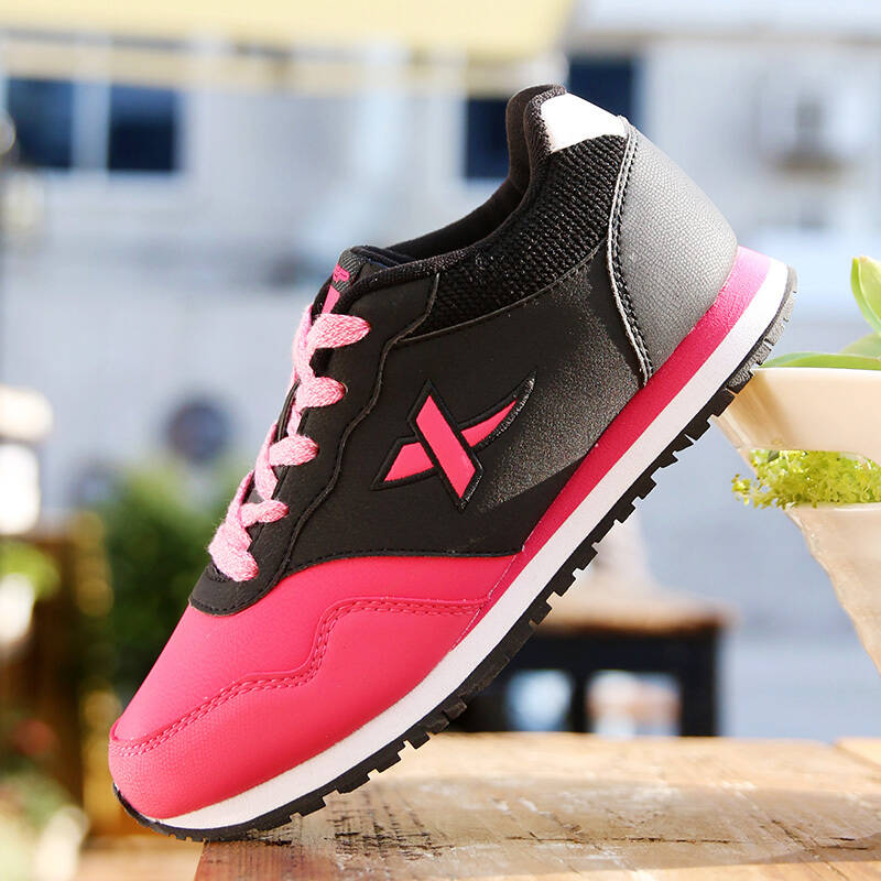 特步女鞋 休闲鞋女款 运动鞋 夏秋季新款女子 减震舒适甜美撞色时尚