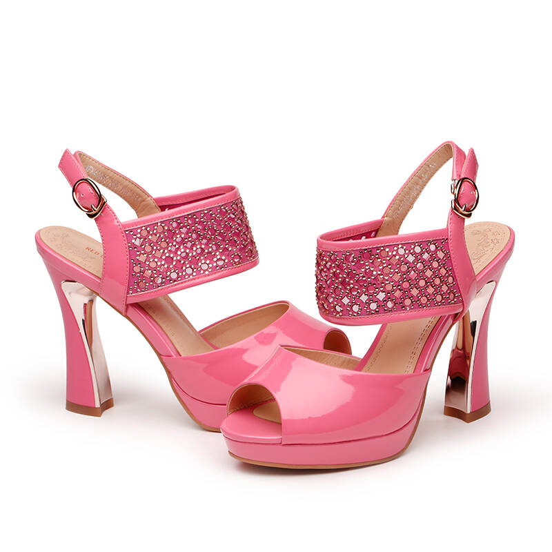 红蜻蜓舒适休闲时尚个性女鞋女凉鞋 wfk41061/62/63 红色 36