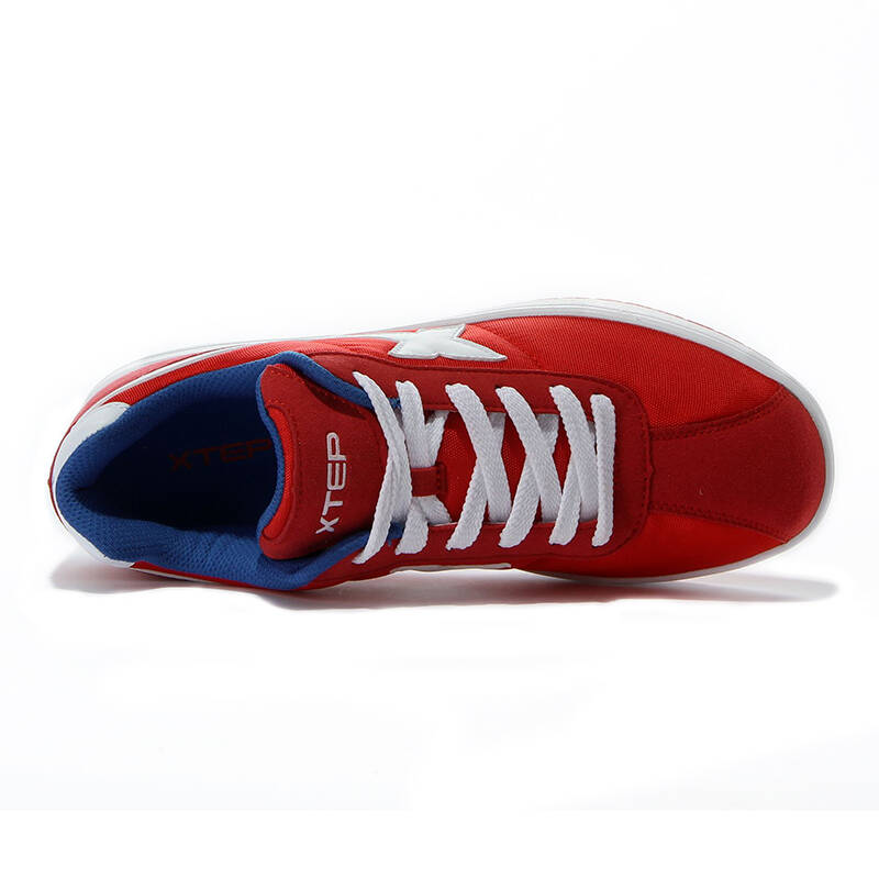 特步男鞋板鞋春夏季新款帆布透气滑板鞋运动鞋旅游鞋跑步鞋 红白 44