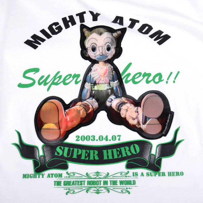 京东配送 铁臂阿童木(astro boy)女款情侣装班尼路旗下3d坐姿字母背景