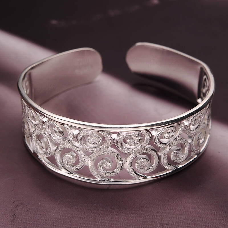 百年宝诚 银手镯女款欧美时尚银镯子宽版开口花丝银饰品银色