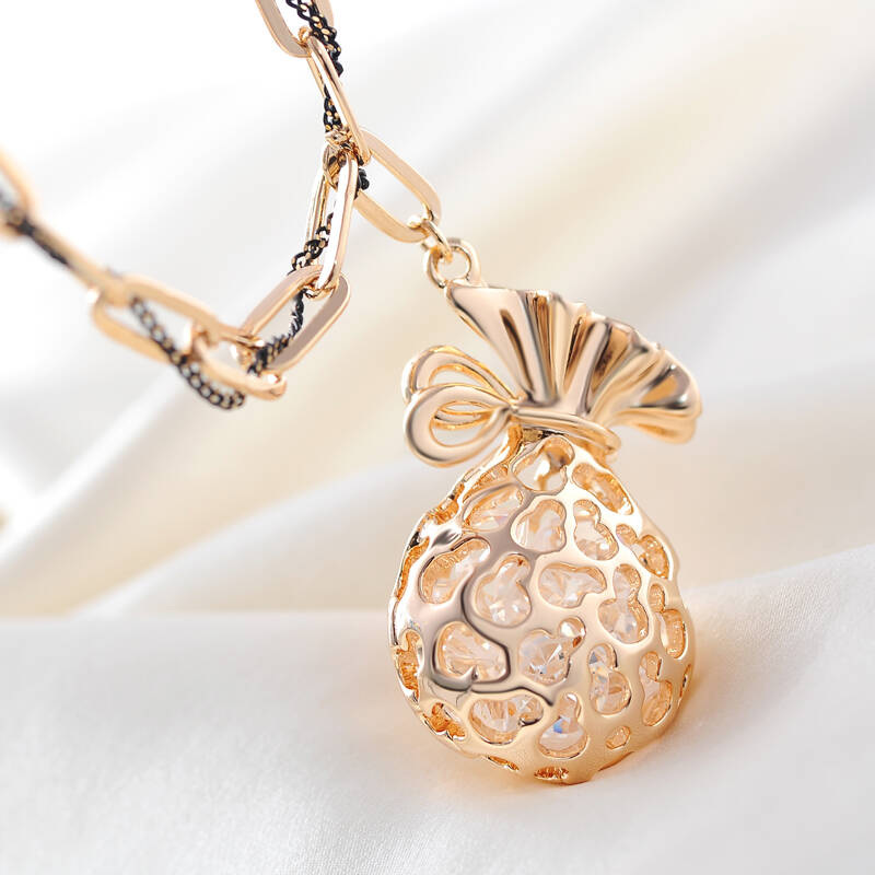 lika 镂空水晶毛衣链 时尚钱袋项链 长款吊坠 韩版淑女毛衣链包邮