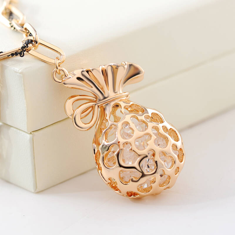 lika 镂空水晶毛衣链 时尚钱袋项链 长款吊坠 韩版淑女毛衣链包邮