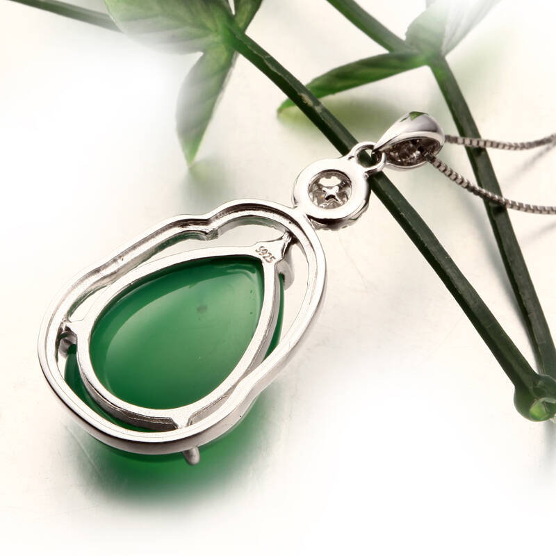 土豪珠宝 925纯银镶嵌玉髓吊坠 水滴玉髓吊坠 女士吊坠