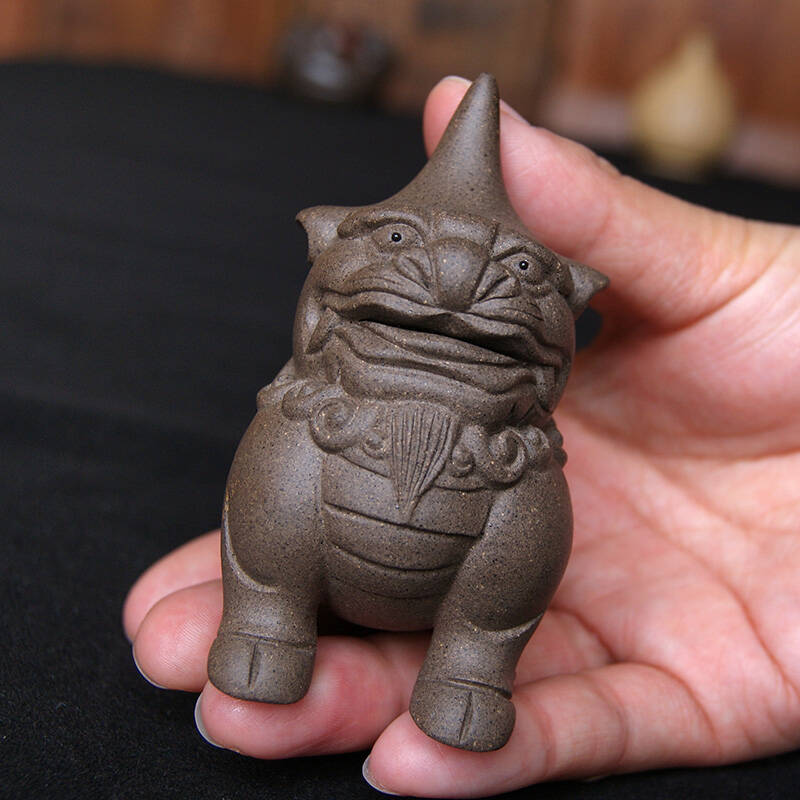 三义成 宜兴原矿紫砂茶宠微雕名家舞狮人张爱成摆件五虎上将茶道周边