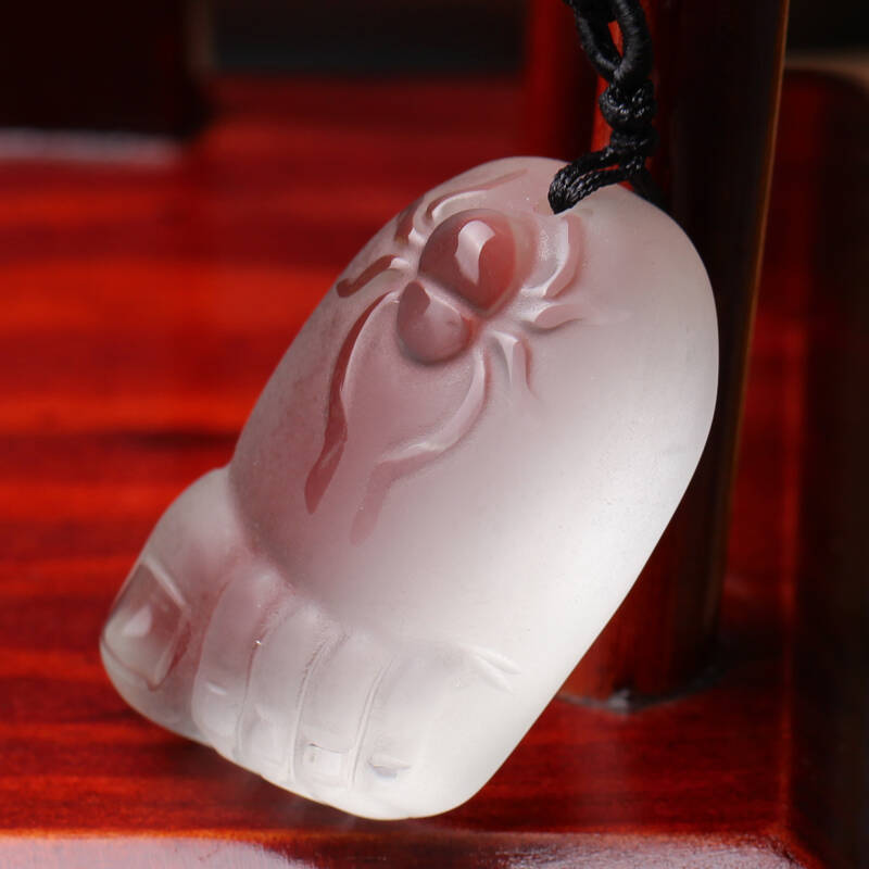 u雅纯天然磨砂白水晶知足常乐吊坠男女款饰品小脚项链转运礼品 女款