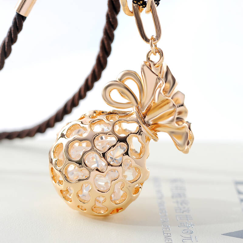 lika 镂空水晶毛衣链 时尚钱袋项链 长款吊坠 韩版淑女毛衣链包邮