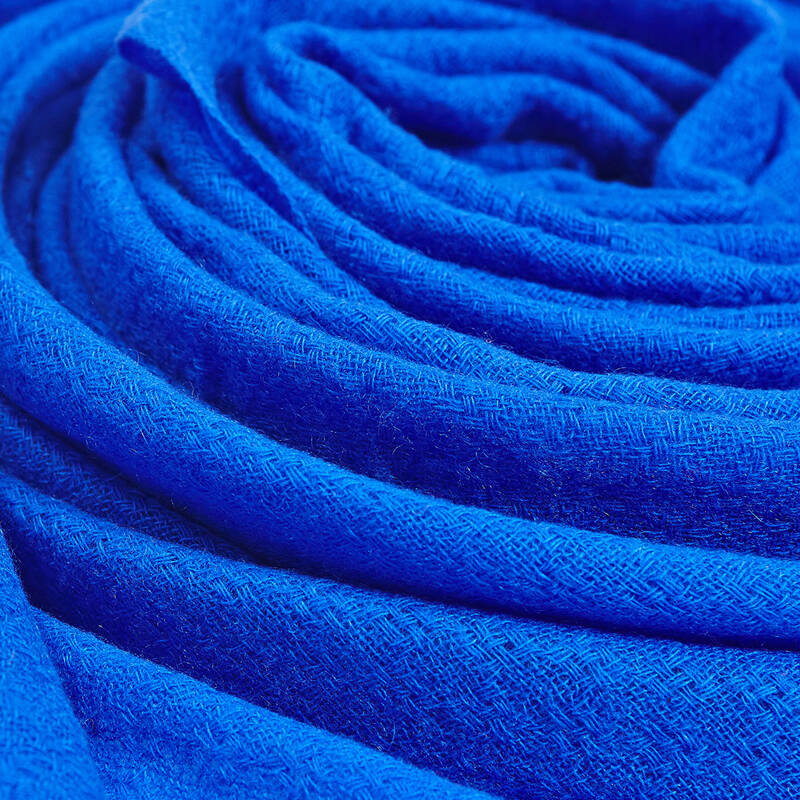 上海故事羊绒围巾女冬季纯色披肩围脖加厚新款 宝蓝色