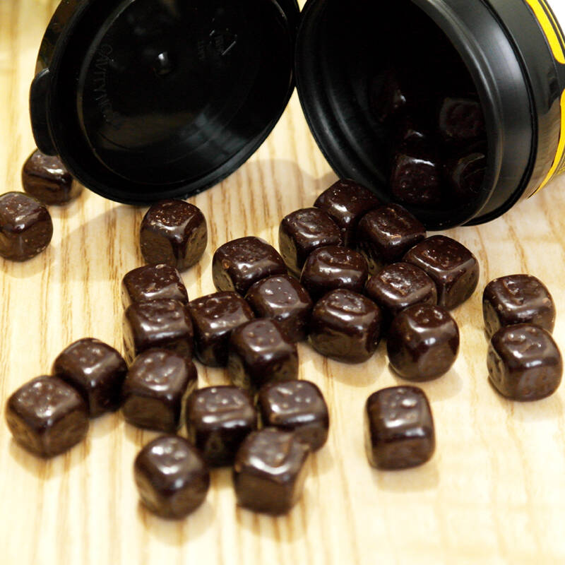 韩国乐天72巧克力86g韩国原装进口零食品办公休闲小零食纯黑巧克力