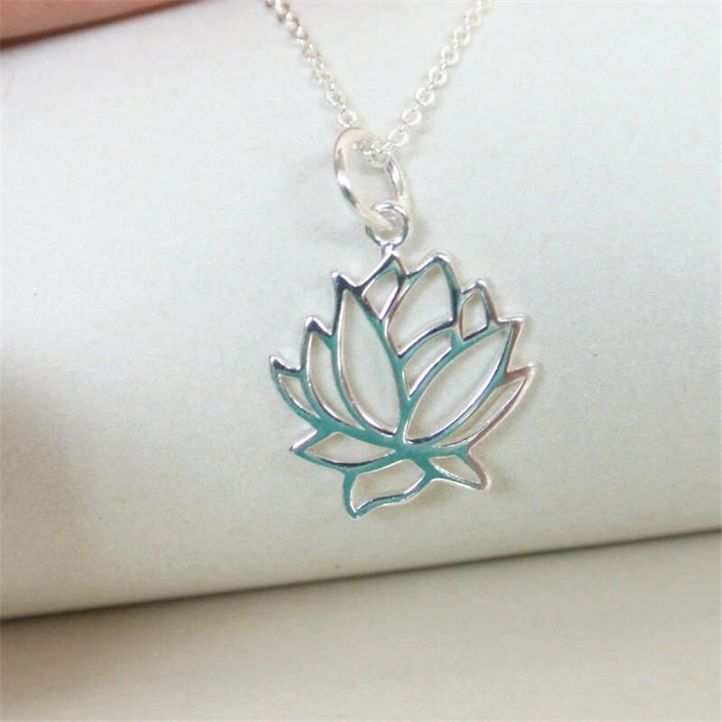 玉洋925银项链 时尚莲花锁骨链个性百搭款 女款银饰项链 牛皮绳链