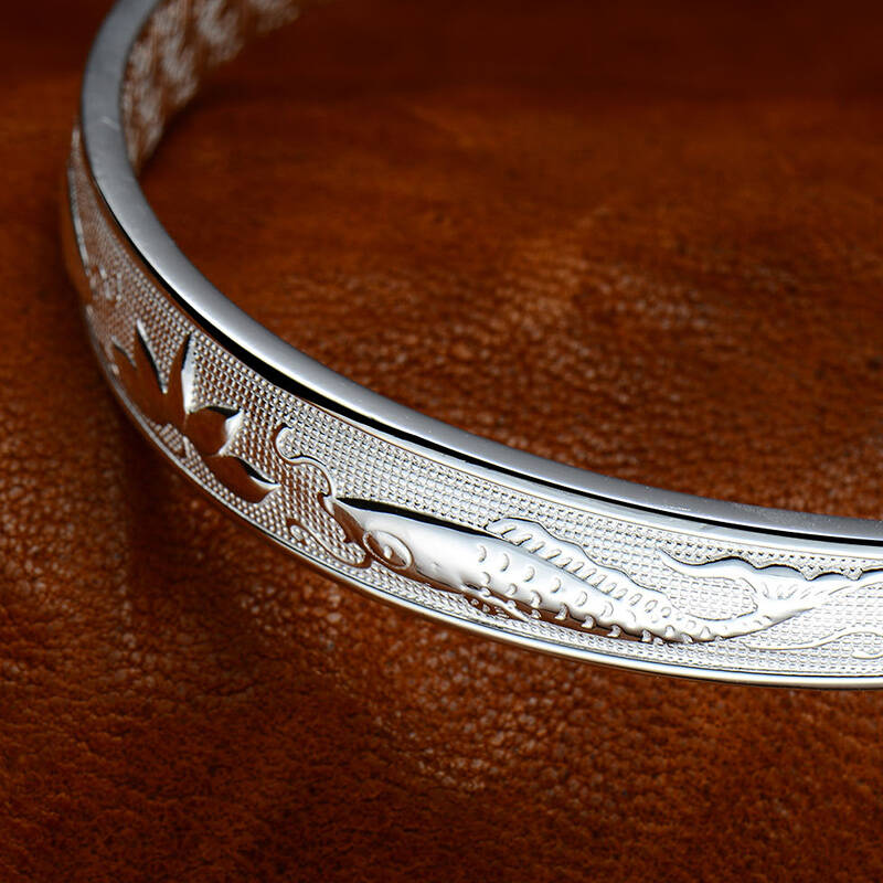 唯一(winy)银手镯女银饰 s999 足银手镯拉伸手镯 双鱼荷花 30±1 配