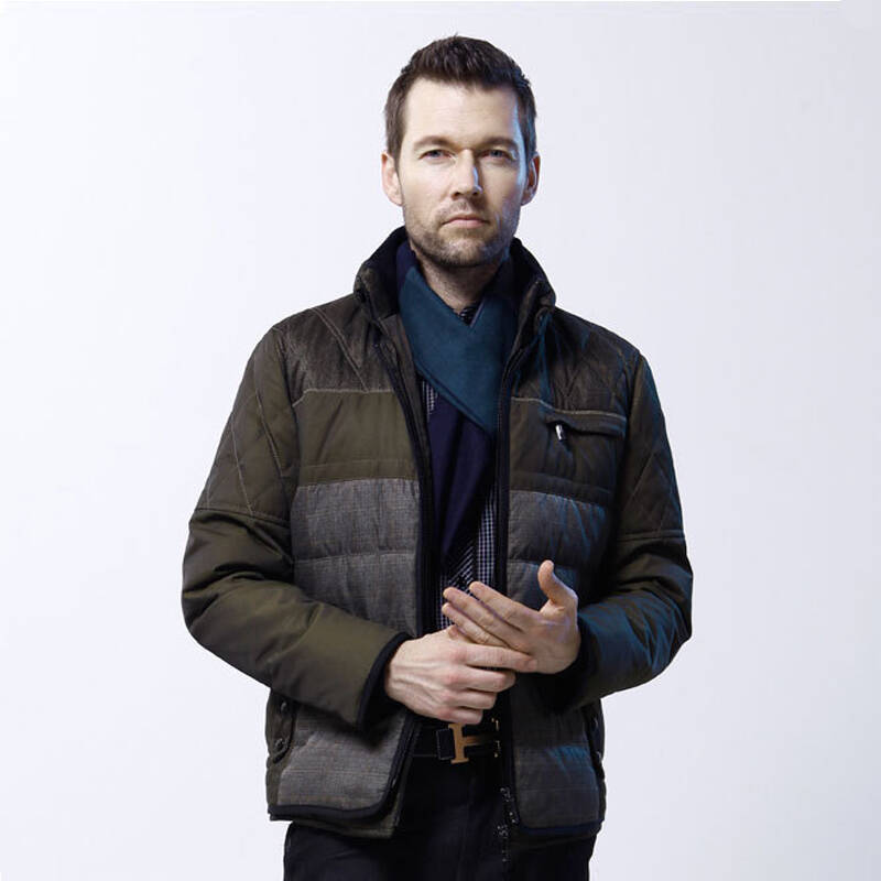 奔迈benmai男士商务休闲羽绒服男款正品加厚拼接短款男装外套z130 黑