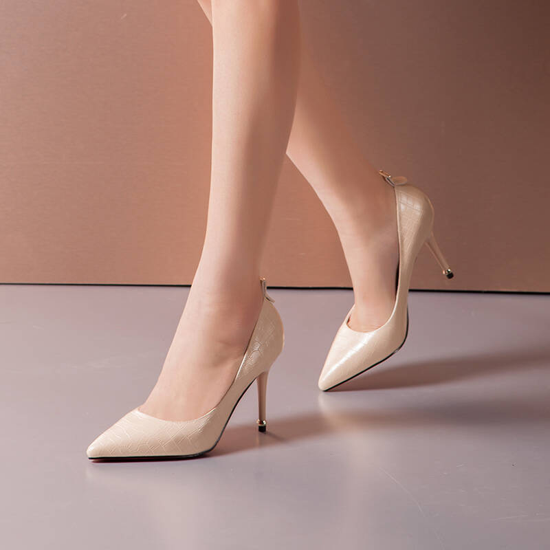 王菲儿 高跟鞋 春季新款 尖头高跟鞋细跟时尚 女鞋 上脚舒适 米色款