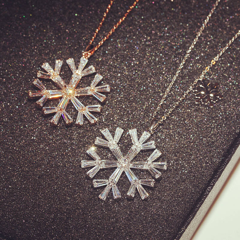 酷美人 甜美雪花中长款项链项坠挂坠吊坠挂件女毛衣链
