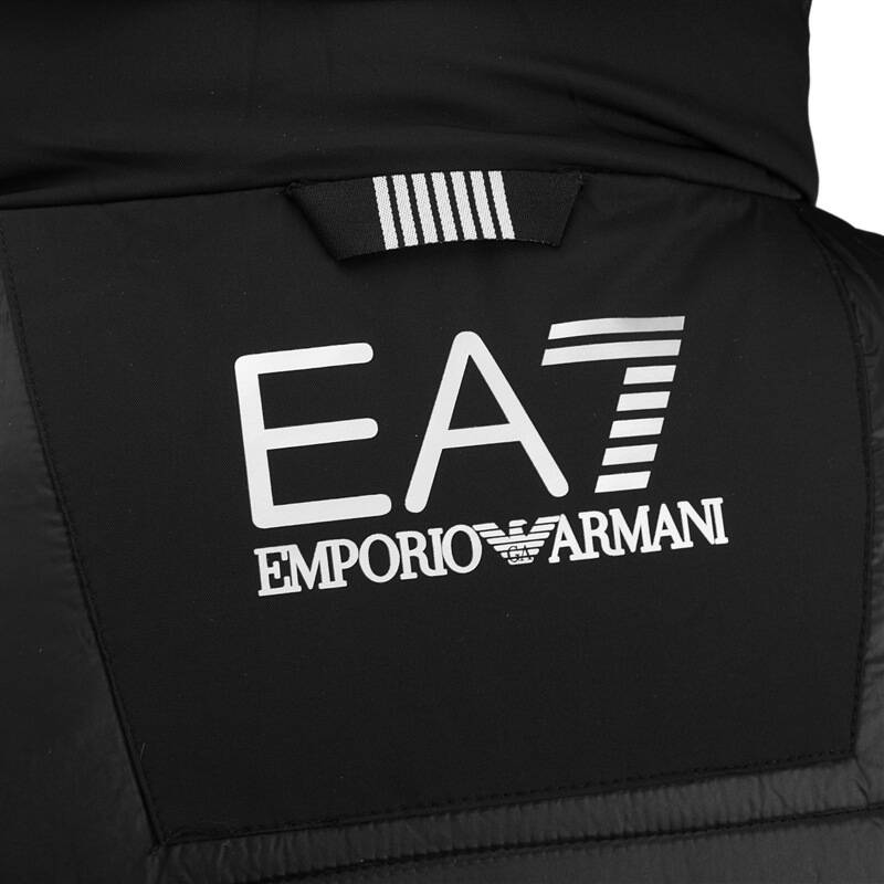 emporio ea7 阿玛尼 男款黑色锦纶配可拆卸帽子常规款棉服 271483 4a