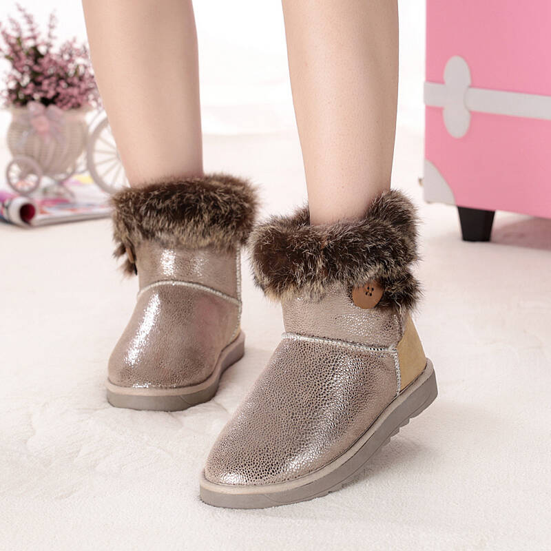 雪地靴女 冬季学生短靴韩版平底兔毛口加厚保暖亮面圆头女鞋 亮沙色