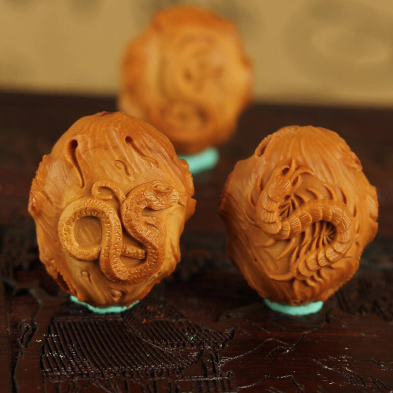 潮拜 橄榄核手串核雕橄榄胡手串 浮雕五毒 南工名家曹乐精雕代表作 约