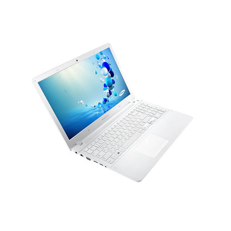 三星(samsung)450r5j-x06 15.6英寸宽屏轻薄笔记本电脑 i5 2g独显 白