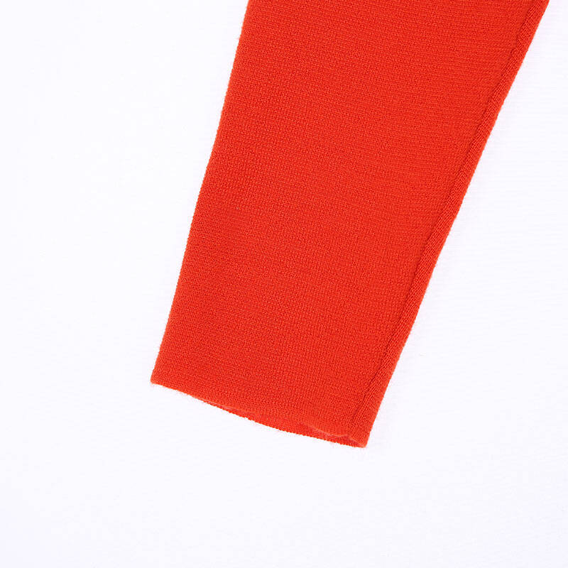 moco r33弗拉明戈红色 xs