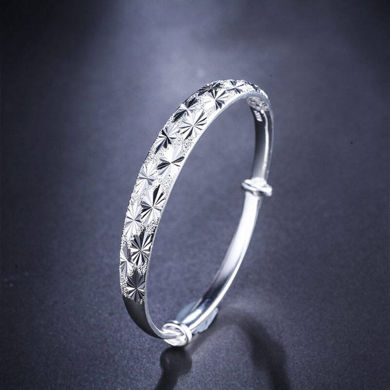 闪购自营 鸣钻国际 满天星 精工足银时尚手镯