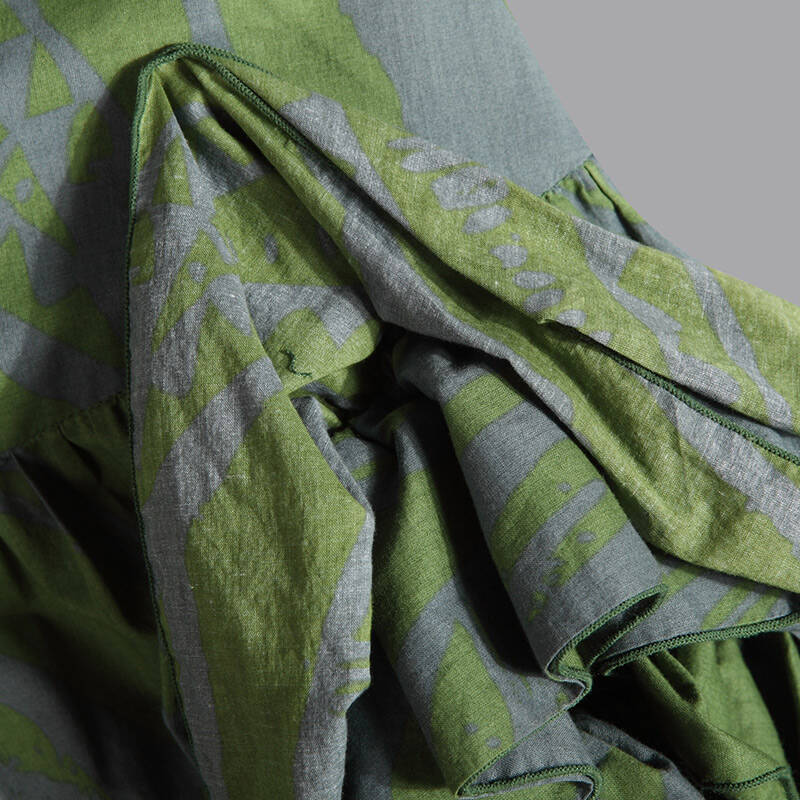 圣迪奥 sdeer 2015女装夏皱褶大花印花半裙s12281332 灰湖绿65 s