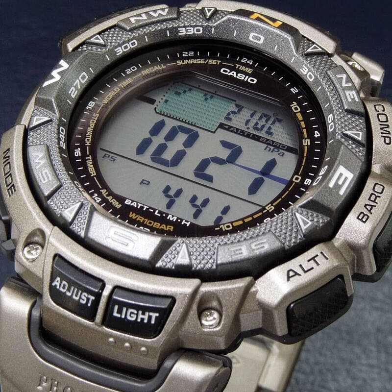 卡西欧(casio)手表 protrek系列可旋转表圈三重感应太阳能钛表带户外