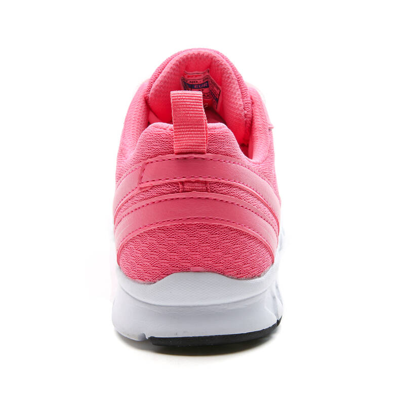 特步(xtep)女子时尚休闲经典复古旅游慢跑百搭运动跑步鞋