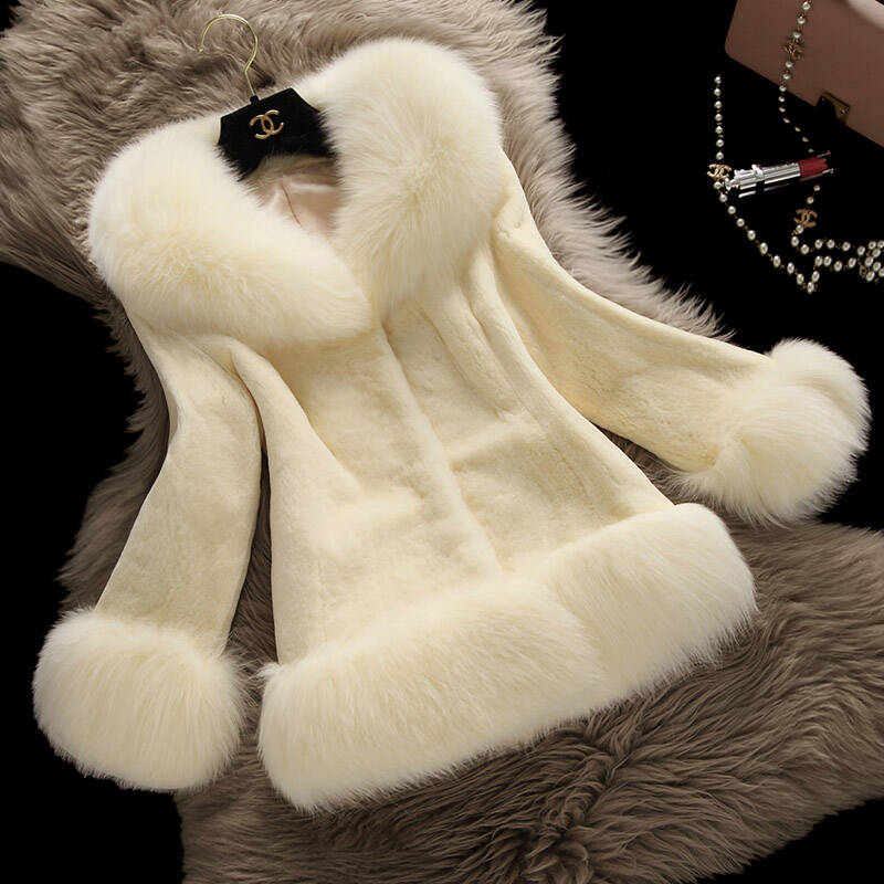 茜芭蕾 2014冬装新款海宁狐狸毛领整皮獭兔毛皮草外套女修身短款獭兔