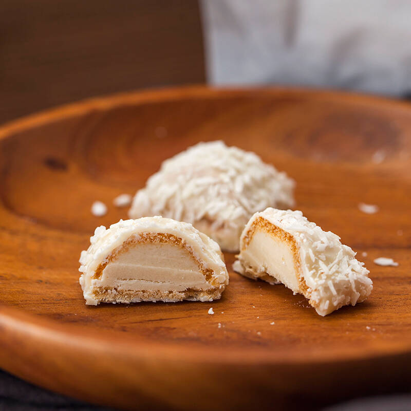 【京东超市】波兰进口 爱芙alfredo 椰丝白巧克力球140g(代可可脂)