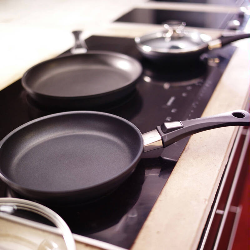 宝迪德国制造28cm 电磁炉通用 平底可拆卸手柄煎锅 无油烟不粘易清洁