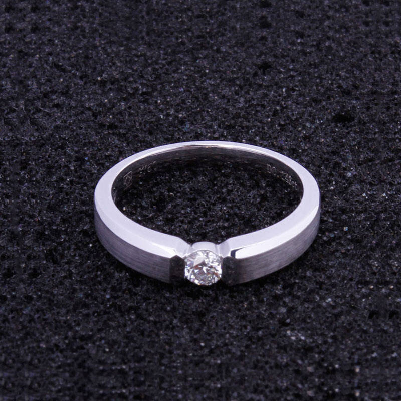 今上珠宝 18k金钻石戒指 0.