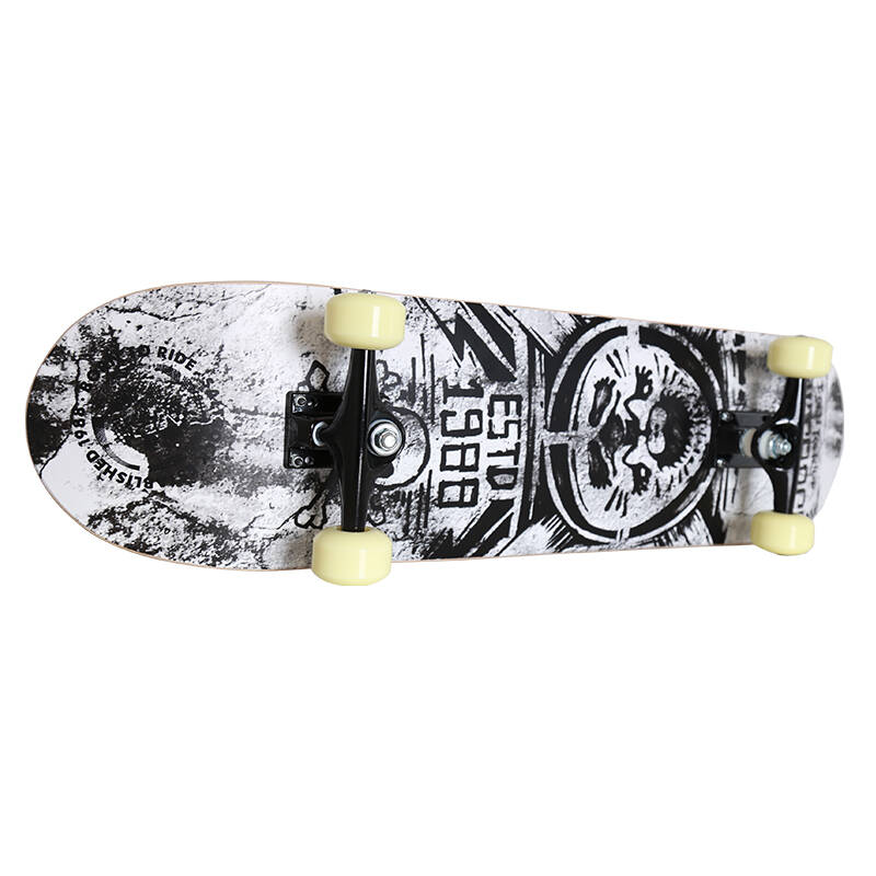 美洲狮滑板成人专业四轮滑板青少年入门双翘板代步公路滑板 灰白毁灭