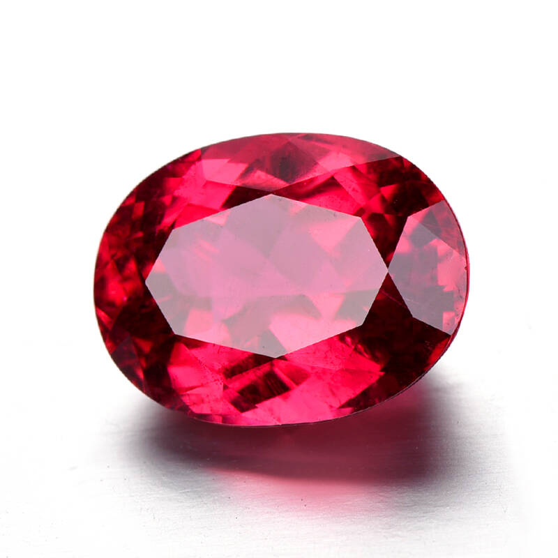 69克拉 彩色宝石裸石 每克拉约3900元