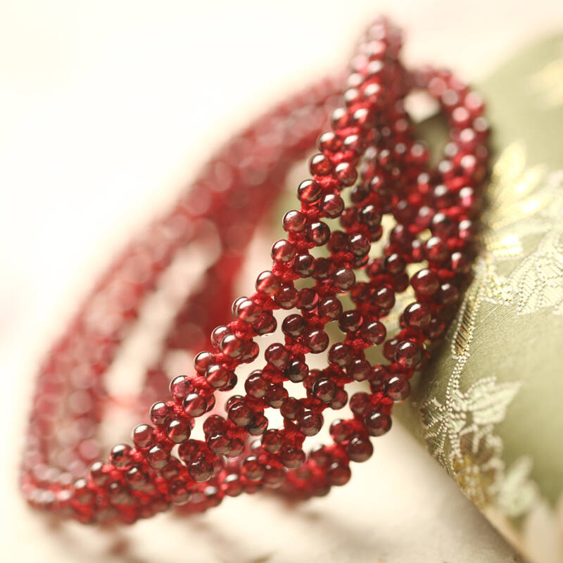 旭珍 开光本命年红绳石榴石红色腰链 女 红腰带 饰品礼物红绳天然水晶