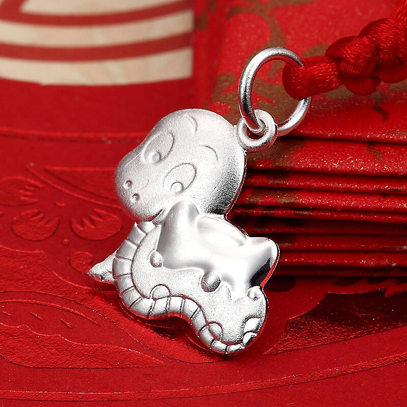 q版十二生肖足银吊坠 宝宝婴儿童小孩银吊坠 本命年生肖吊坠 q蛇 红绳