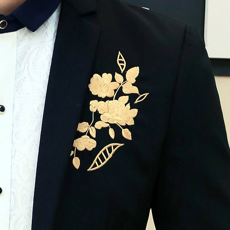 禾维秀2015春装新款男装韩版刺绣小西装潮男修身伴郎服西服男 黑色