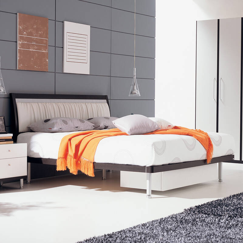 红苹果家具 简约现代 卧室双人皮床四件套装 床 床头柜 床垫组合 黑橡