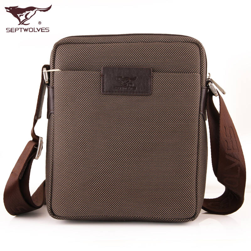 七匹狼男包正品男士商务休闲户外运动单肩斜挎包商务旅行公文包 啡色