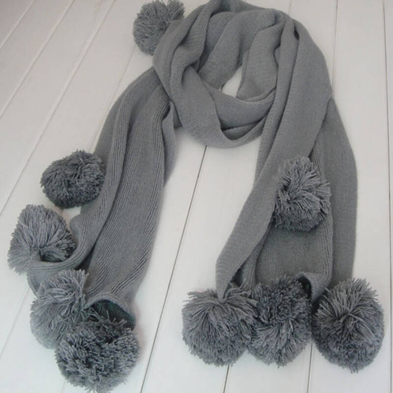 裸婚时代同款 女款11个毛线球球 童佳倩同款围巾 可爱时尚保暖 灰色