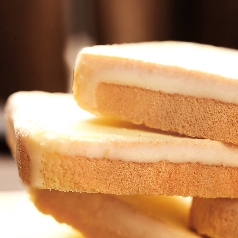 盼盼梅尼耶干蛋糕奶香味1000g礼盒装早餐面包干整箱曲奇饼干零食品