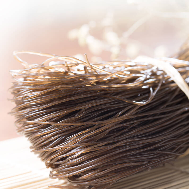 四川土特产蕨根粉丝条农家自制野生蕨根粉无糖酸辣粉丝