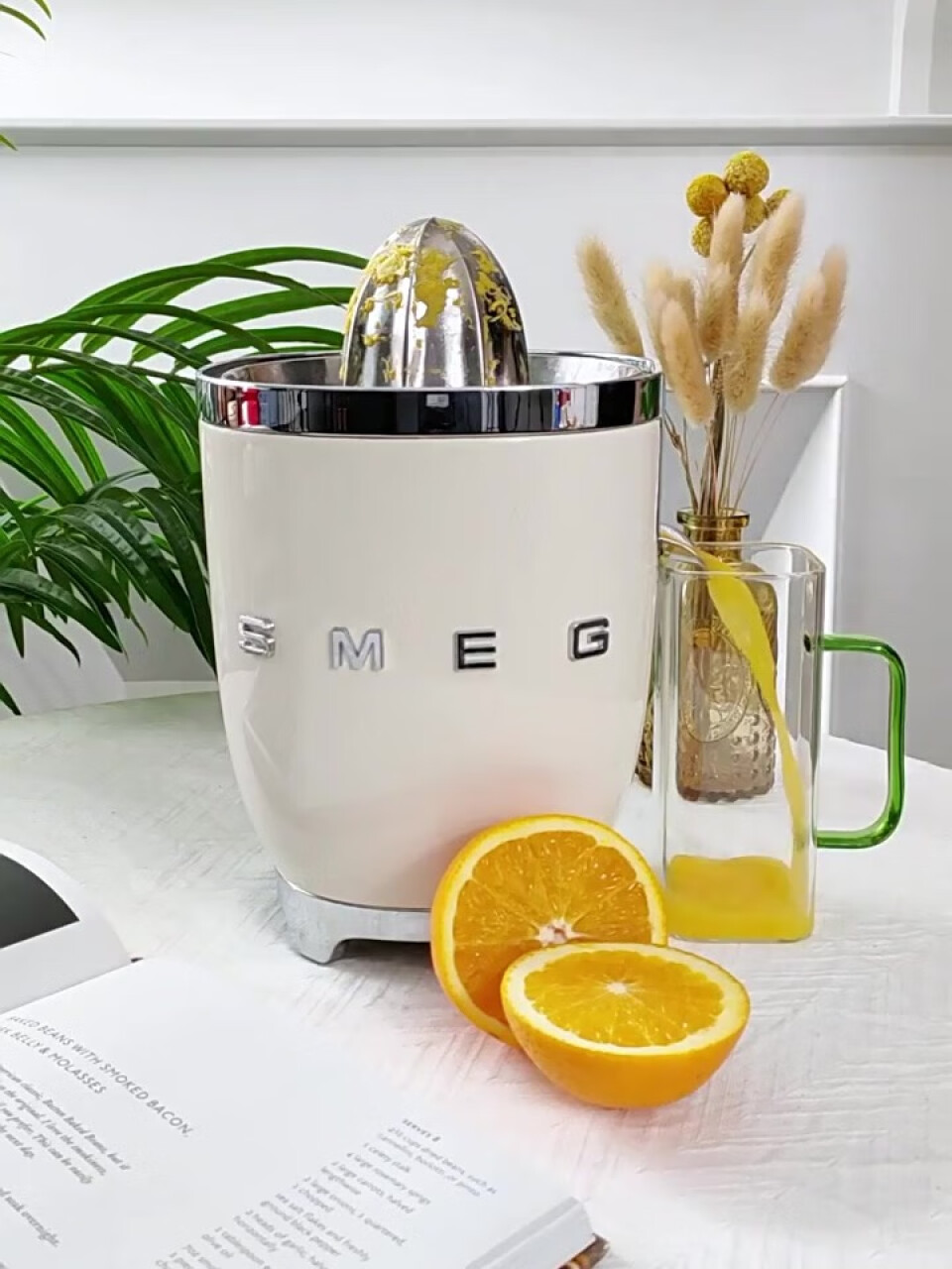 SMEG 斯麦格 意大利电动柑橘榨汁机家用 压榨果汁机 低速慢榨橙汁机压橙汁器CJF01 奶白色,第3张