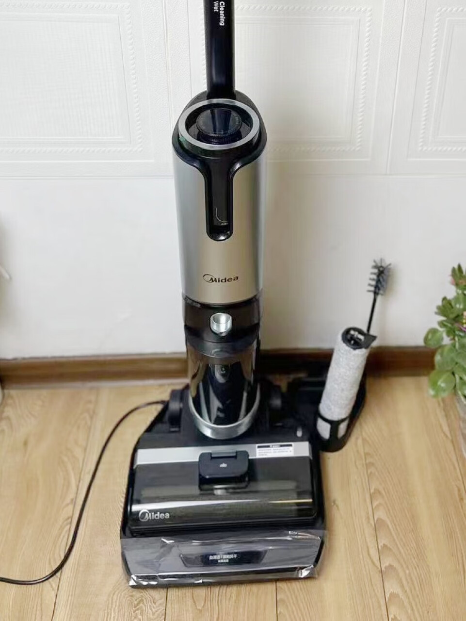 美的（Midea）洗地机X9pro 智能分区清洁无线家用洗地机吸拖一体3.0 手持吸尘器拖地机 LCD屏显自清洁(美的mideafs406),第2张