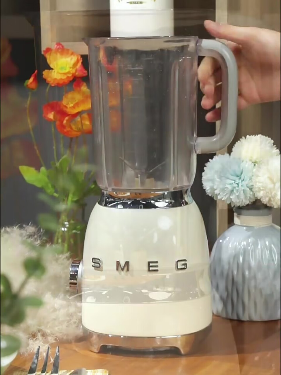 SMEG 斯麦格 意大利进口复古果汁机榨汁机破壁机 电动搅拌机 辅食料理机 BLF01 奶白色,第3张
